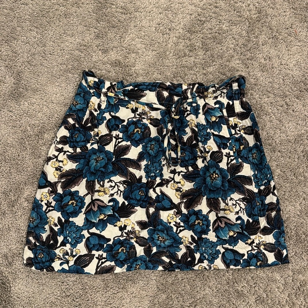 Stretchy Ann taylor loft skirt